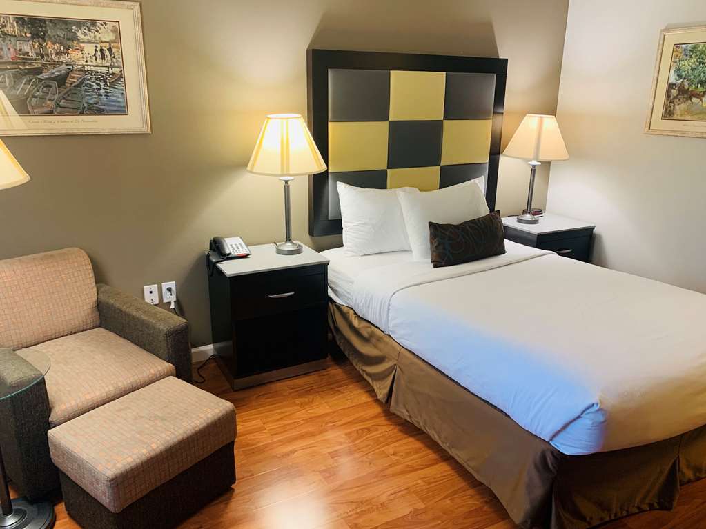 Surestay Plus Hotel By Best Western Redding Room photo