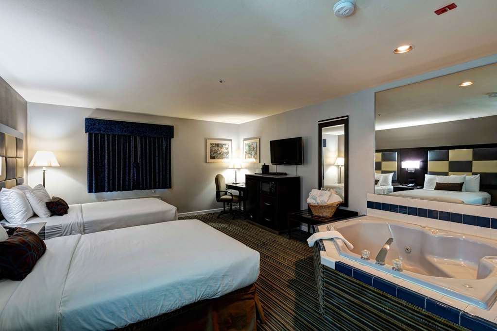 Surestay Plus Hotel By Best Western Redding Room photo